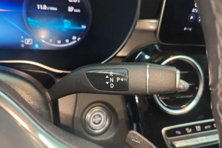 Used Mercedes-Benz GLC Coupe 2021 GLC 260 4MATIC Coupe SUV Gear Lever