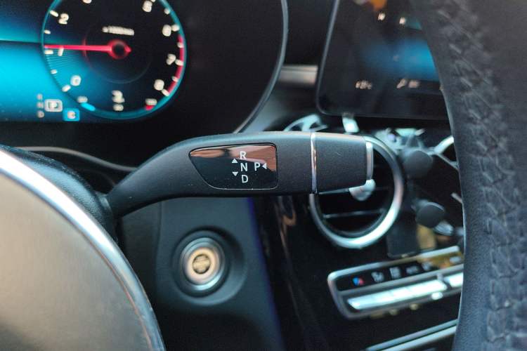 Used Mercedes-Benz GLC Coupe 2021 GLC 260 4MATIC Coupe SUV Gear Lever