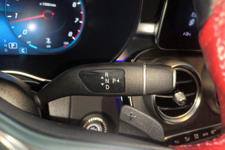 Used Mercedes-Benz GLC Coupe 2021 GLC 300 4MATIC Coupe SUV Gear Lever