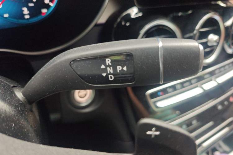 Used Mercedes-Benz GLC Coupe 2021 GLC 260 4MATIC Coupe SUV Gear Lever