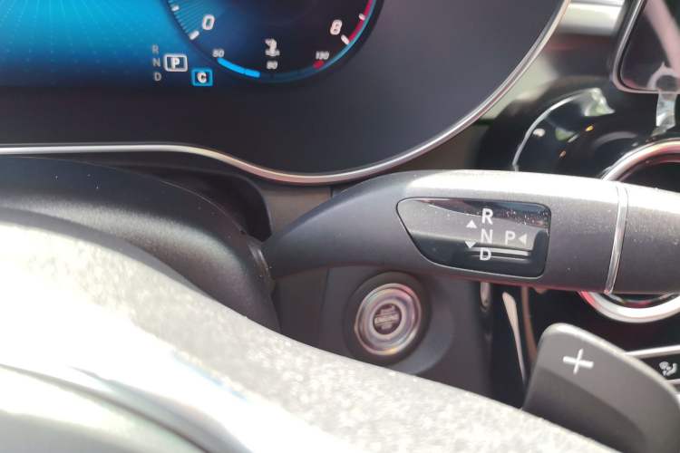 Used Mercedes-Benz GLC Coupe 2021 GLC 260 4MATIC Coupe SUV Gear Lever
