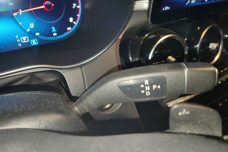 Used Mercedes-Benz GLC Coupe 2021 GLC 260 4MATIC Coupe SUV Gear Lever