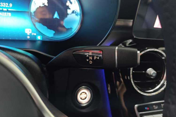 Used Mercedes-Benz GLC Coupe 2021 GLC 260 4MATIC Coupe SUV Gear Lever