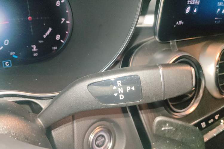 Used Mercedes-Benz GLC Coupe 2021 GLC 300 4MATIC Coupe SUV Gear Lever