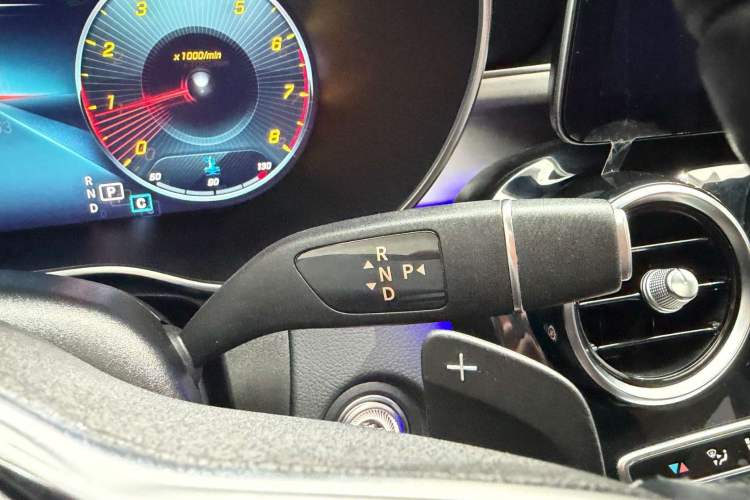 Used Mercedes-Benz GLC Coupe 2021 GLC 260 4MATIC Coupe SUV Gear Lever