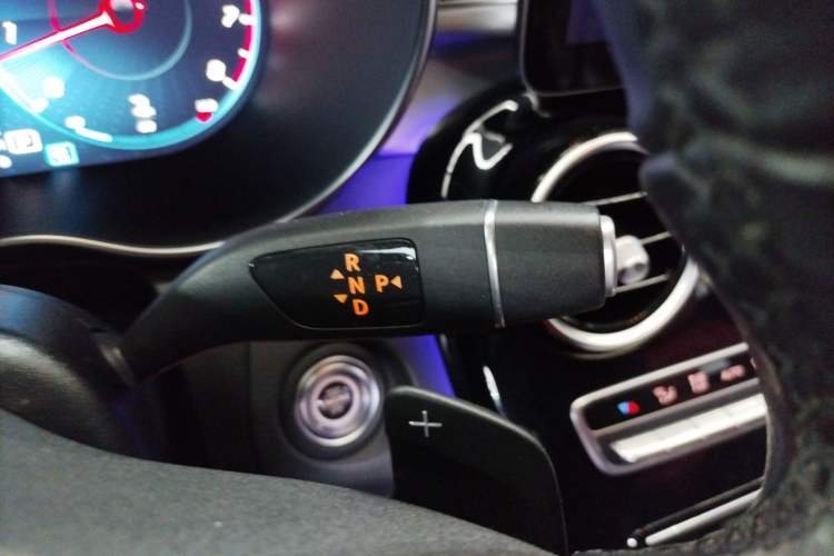 Used Mercedes-Benz GLC Coupe 2021 GLC 260 4MATIC Coupe SUV Gear Lever