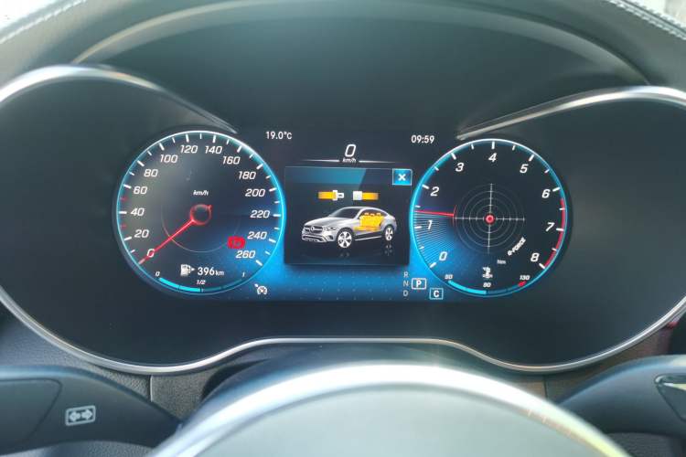 Used Mercedes-Benz GLC Coupe 2021 GLC 260 4MATIC Coupe SUV Instrument Cluster