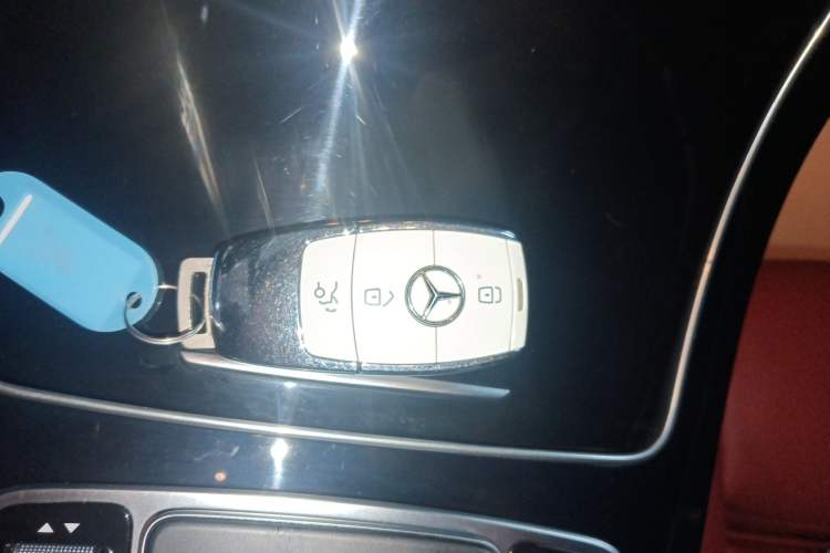 Used Mercedes-Benz GLC Coupe 2021 GLC 260 4MATIC Coupe SUV Interior 1