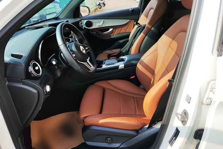 Used Mercedes-Benz GLC Coupe 2021 GLC 260 4MATIC Coupe SUV Left Front Seat