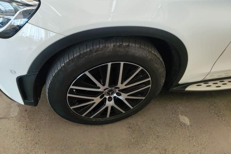 Used Mercedes-Benz GLC Coupe 2021 GLC 260 4MATIC Coupe SUV Left Front Wheel Hub