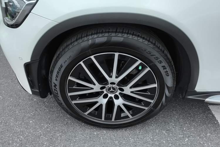 Used Mercedes-Benz GLC Coupe 2021 GLC 300 4MATIC Coupe SUV Left Front Wheel Hub