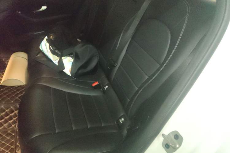 Used Mercedes-Benz GLC Coupe 2021 GLC 300 4MATIC Coupe SUV Left Rear Seat