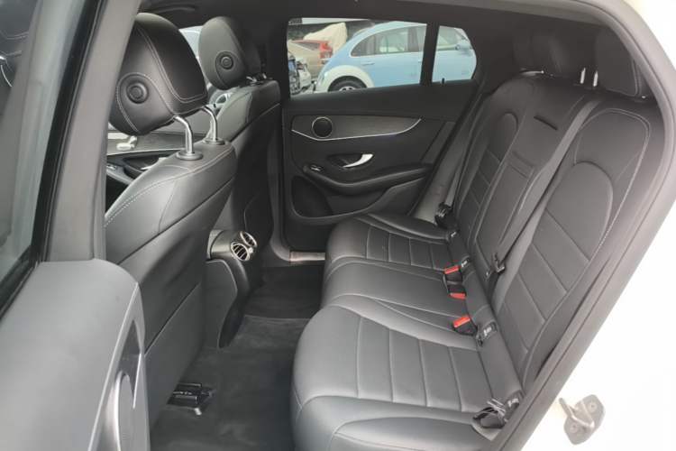 Used Mercedes-Benz GLC Coupe 2021 GLC 300 4MATIC Coupe SUV Left Rear Seat