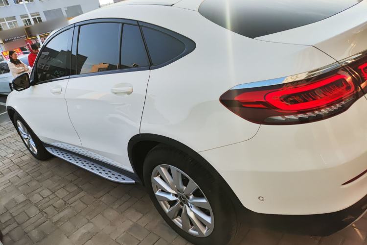 Used Mercedes-Benz GLC Coupe 2021 GLC 260 4MATIC Coupe SUV Left Side