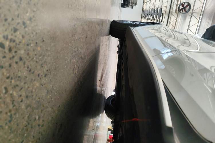 Used Mercedes-Benz GLC Coupe 2021 GLC 260 4MATIC Coupe SUV Left Side Sill