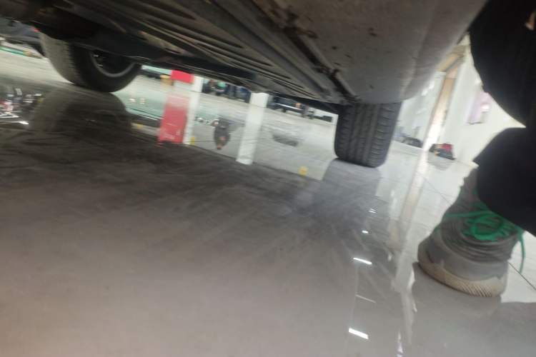 Used Mercedes-Benz GLC Coupe 2021 GLC 260 4MATIC Coupe SUV Left Side Sill