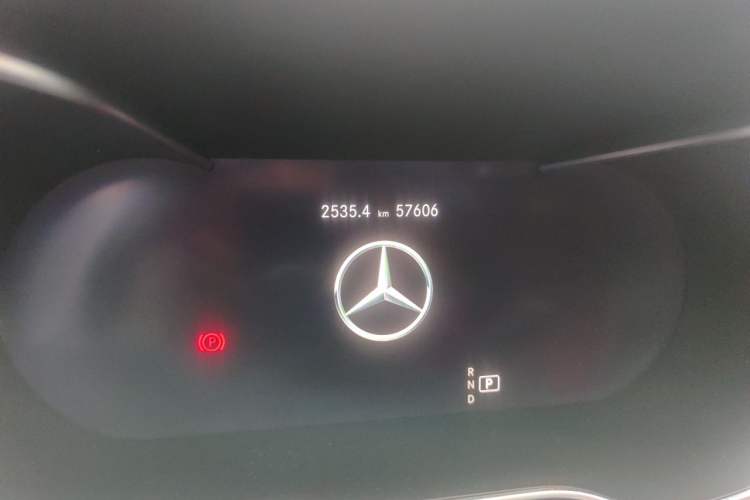 Used Mercedes-Benz GLC Coupe 2021 GLC 260 4MATIC Coupe SUV Odometer Close Up