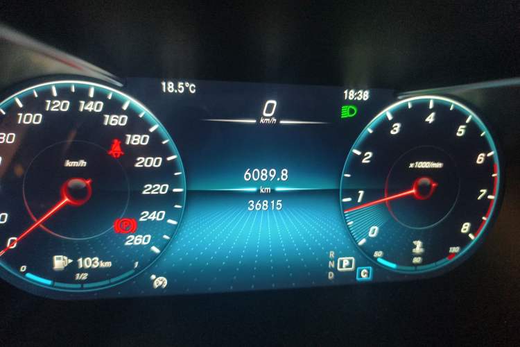 Used Mercedes-Benz GLC Coupe 2021 GLC 260 4MATIC Coupe SUV Odometer Close Up