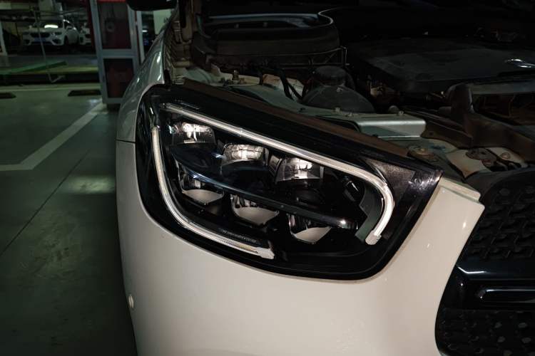Used Mercedes-Benz GLC Coupe 2021 GLC 300 4MATIC Coupe SUV Right Front Headlight