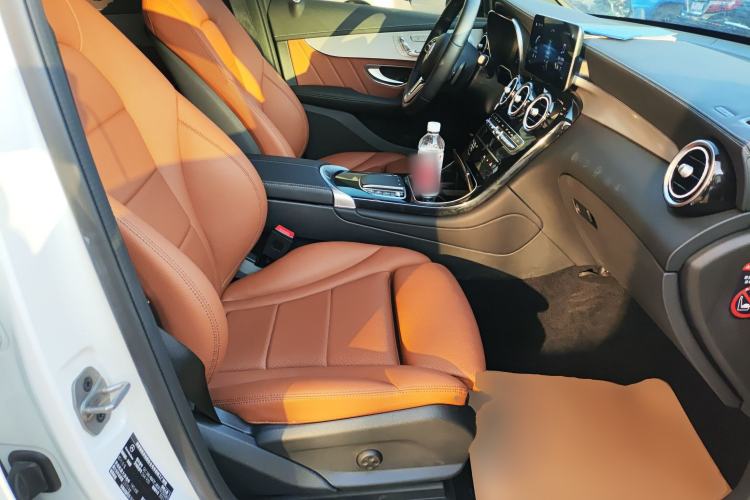 Used Mercedes-Benz GLC Coupe 2021 GLC 260 4MATIC Coupe SUV Right Front Seat