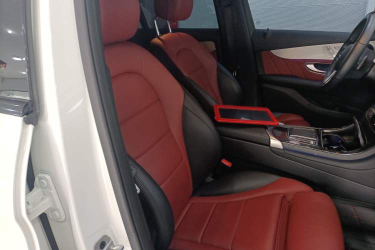 Used Mercedes-Benz GLC Coupe 2021 GLC 260 4MATIC Coupe SUV Right Front Seat