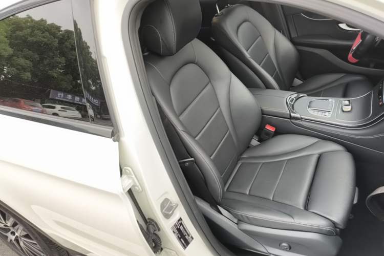 Used Mercedes-Benz GLC Coupe 2021 GLC 300 4MATIC Coupe SUV Right Front Seat
