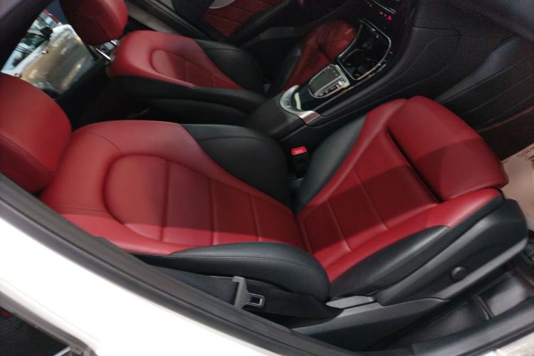 Used Mercedes-Benz GLC Coupe 2021 GLC 260 4MATIC Coupe SUV Right Front Seat