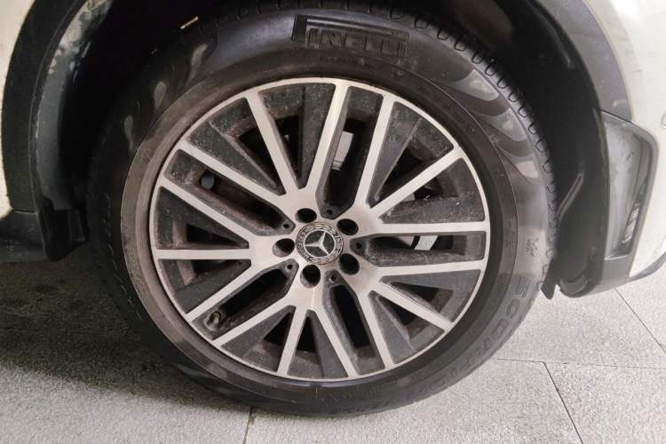 Used Mercedes-Benz GLC Coupe 2021 GLC 300 4MATIC Coupe SUV Right Front Wheel Hub
