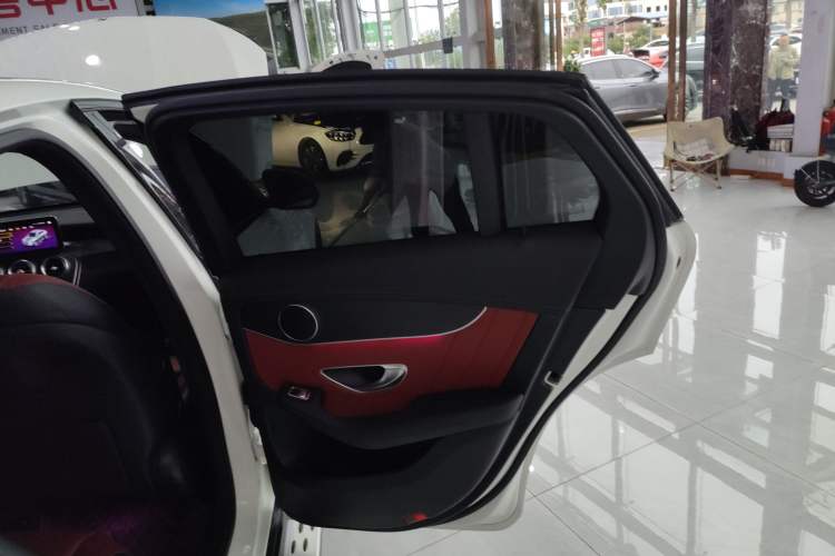 Used Mercedes-Benz GLC Coupe 2021 GLC 300 4MATIC Coupe SUV Right Rear Door Interior