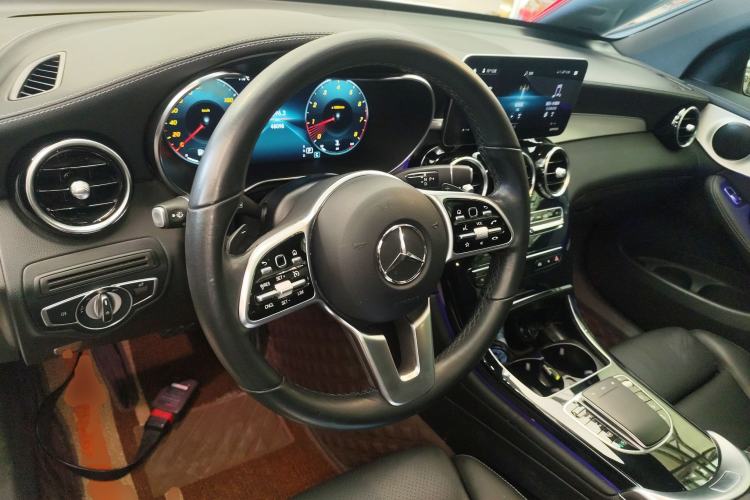 Used Mercedes-Benz GLC Coupe 2021 GLC 260 4MATIC Coupe SUV Steering Wheel