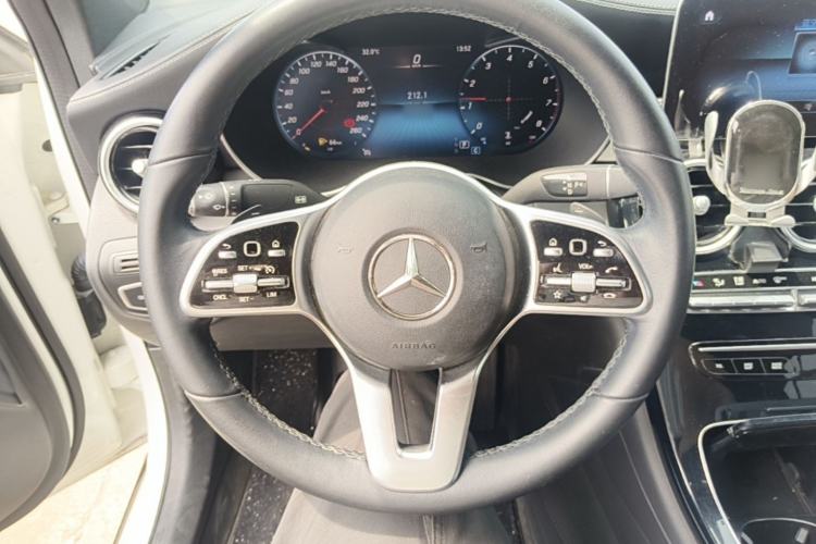 Used Mercedes-Benz GLC Coupe 2021 GLC 260 4MATIC Coupe SUV Steering Wheel