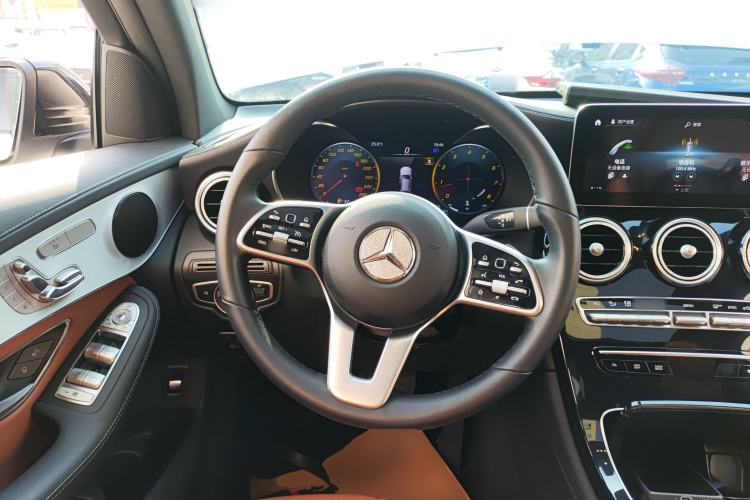 Used Mercedes-Benz GLC Coupe 2021 GLC 260 4MATIC Coupe SUV Steering Wheel
