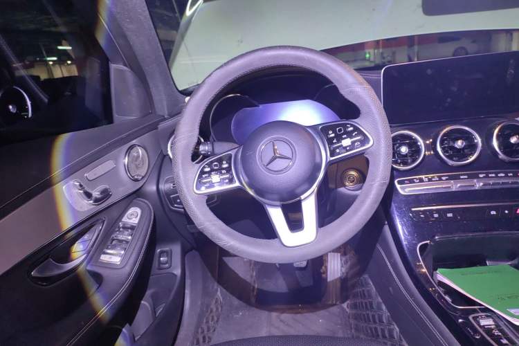 Used Mercedes-Benz GLC Coupe 2021 GLC 260 4MATIC Coupe SUV Steering Wheel
