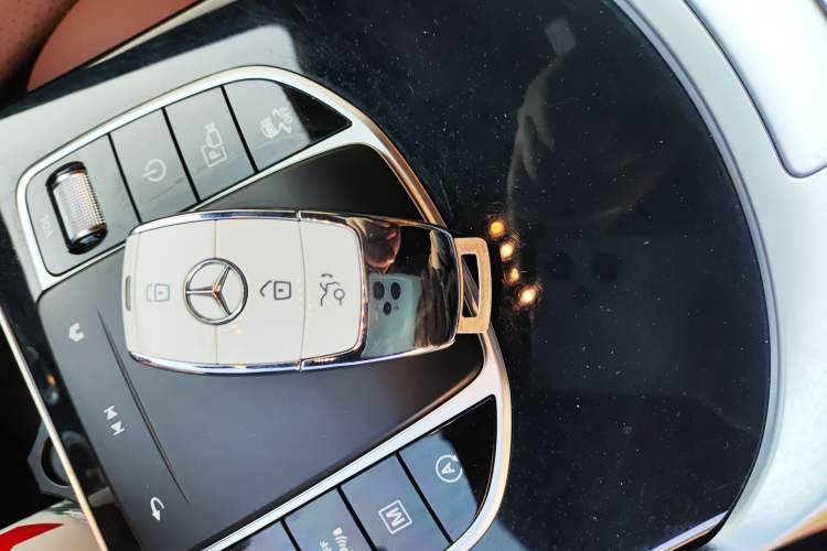 Used Mercedes-Benz GLC Coupe 2021 GLC 260 4MATIC Coupe SUV Vehicle Key