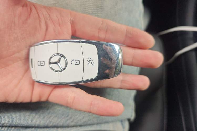Used Mercedes-Benz GLC Coupe 2021 GLC 260 4MATIC Coupe SUV Vehicle Key