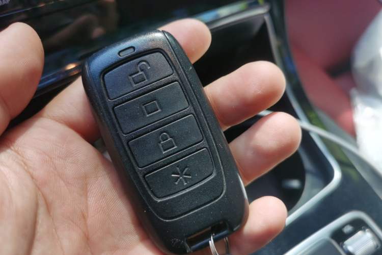 Used Mercedes-Benz GLC Coupe 2021 GLC 260 4MATIC Coupe SUV Vehicle Key