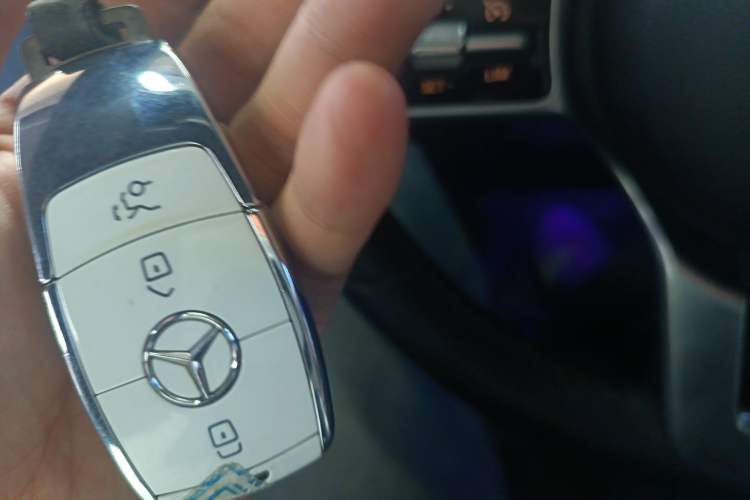 Used Mercedes-Benz GLC Coupe 2021 GLC 260 4MATIC Coupe SUV Vehicle Key