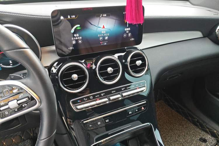 Used Mercedes-Benz GLC Coupe 2022 Refreshed GLC 260 4MATIC Coupe SUV Audio And AC Panel