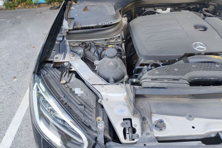 Used Mercedes-Benz GLC Coupe 2022 Refreshed GLC 260 4MATIC Coupe SUV Engine Bay Right
