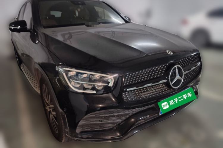 Used Mercedes-Benz GLC Coupe 2022 Refreshed GLC 300 4MATIC Coupe SUV Front Right 45 Deg