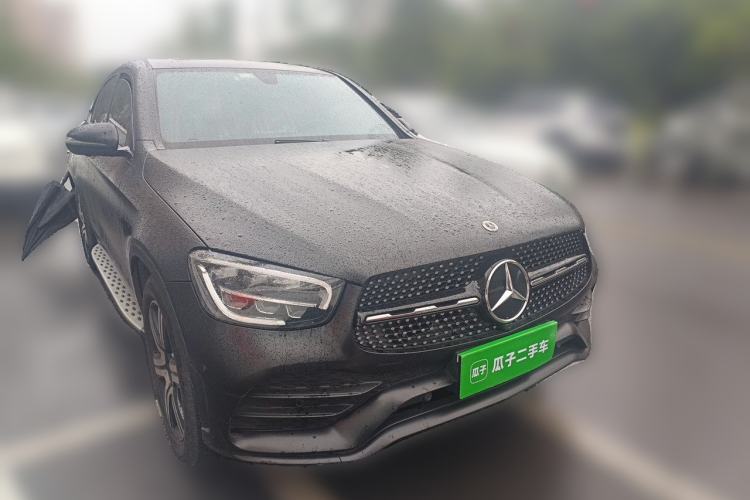 Used Mercedes-Benz GLC Coupe 2022 Refreshed GLC 260 4MATIC Coupe SUV Front Right 45 Deg