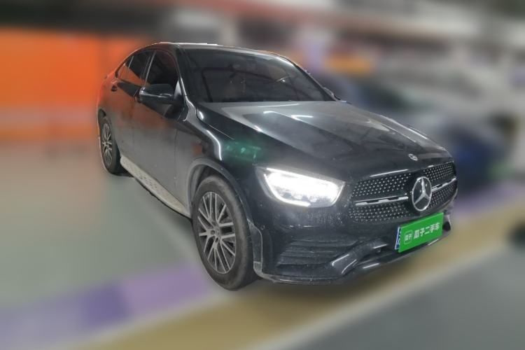 Used Mercedes-Benz GLC Coupe 2022 Refreshed GLC 260 4MATIC Coupe SUV Front Right 45 Deg