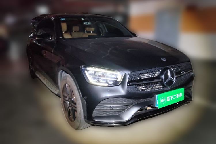 Used Mercedes-Benz GLC Coupe 2022 Refreshed GLC 260 4MATIC Coupe SUV Front Right 45 Deg