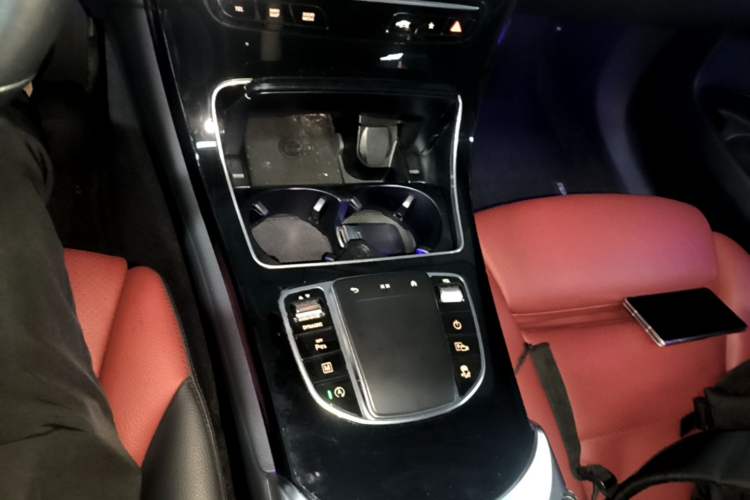 Used Mercedes-Benz GLC Coupe 2022 Refreshed GLC 260 4MATIC Coupe SUV Gear Lever