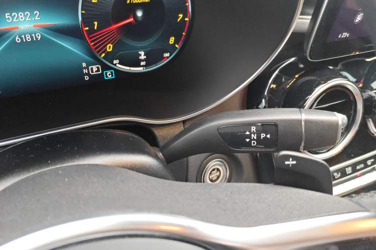 Used Mercedes-Benz GLC Coupe 2022 Refreshed GLC 260 4MATIC Coupe SUV Gear Lever