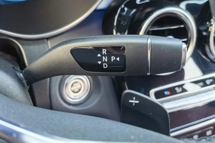 Used Mercedes-Benz GLC Coupe 2022 Refreshed GLC 260 4MATIC Coupe SUV Interior 6