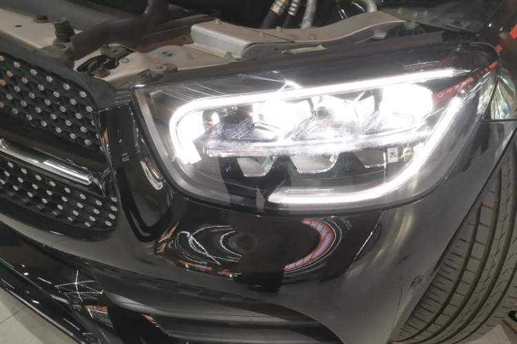 Used Mercedes-Benz GLC Coupe 2022 Refreshed GLC 260 4MATIC Coupe SUV Left Front Headlight