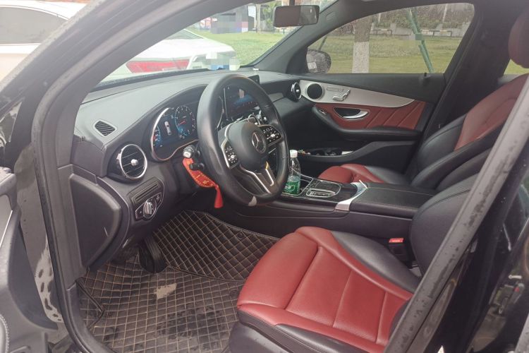 Used Mercedes-Benz GLC Coupe 2022 Refreshed GLC 260 4MATIC Coupe SUV Left Front Seat