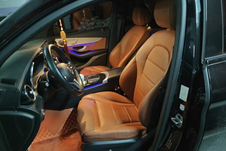 Used Mercedes-Benz GLC Coupe 2022 Refreshed GLC 260 4MATIC Coupe SUV Left Front Seat
