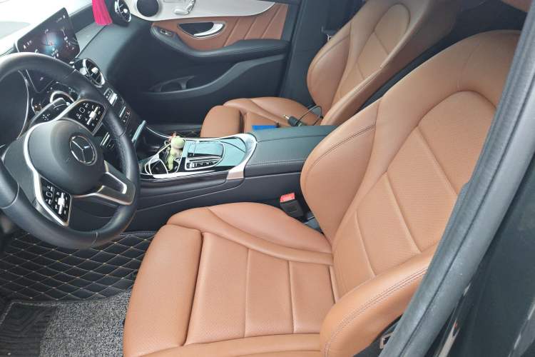 Used Mercedes-Benz GLC Coupe 2022 Refreshed GLC 260 4MATIC Coupe SUV Left Front Seat